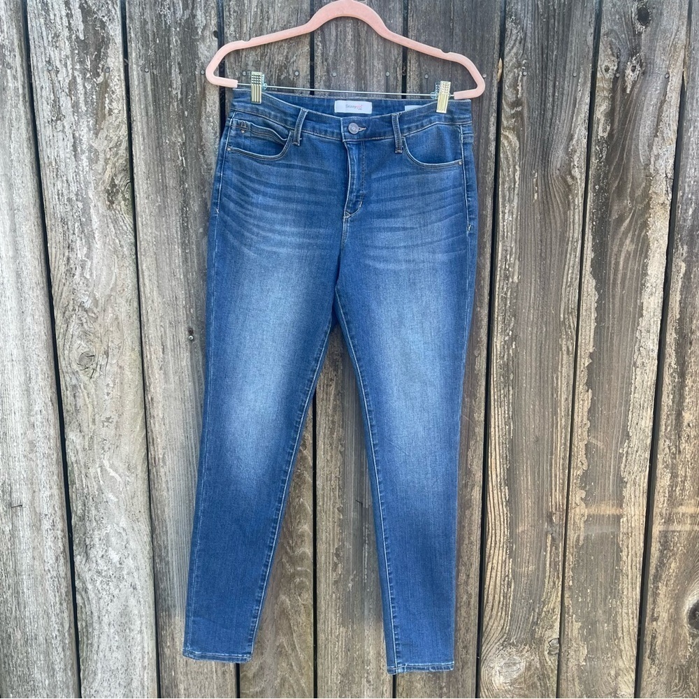 Skinnygirl “The Skinny” High Rise Jeans Size 31/12 Medium Wash Stretch Denim